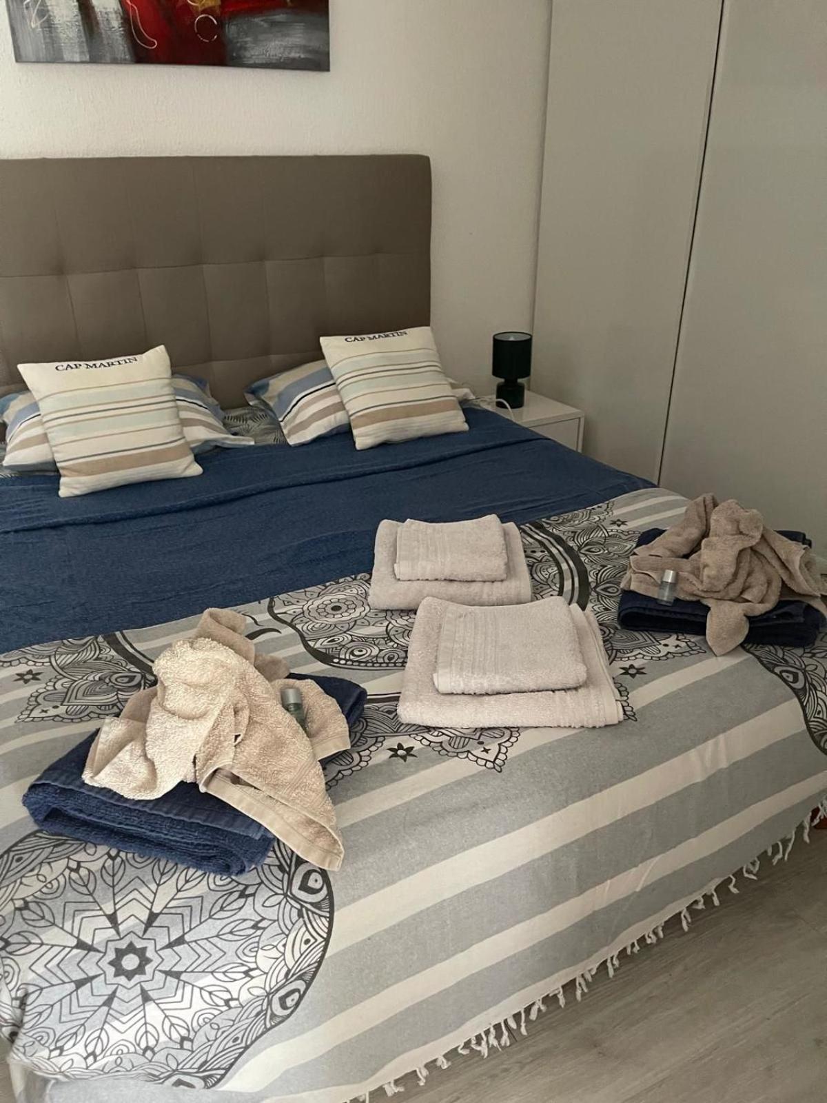 Au Reveil Des Cigales Hotel แซงเตกูลฟ์ ภายนอก รูปภาพ